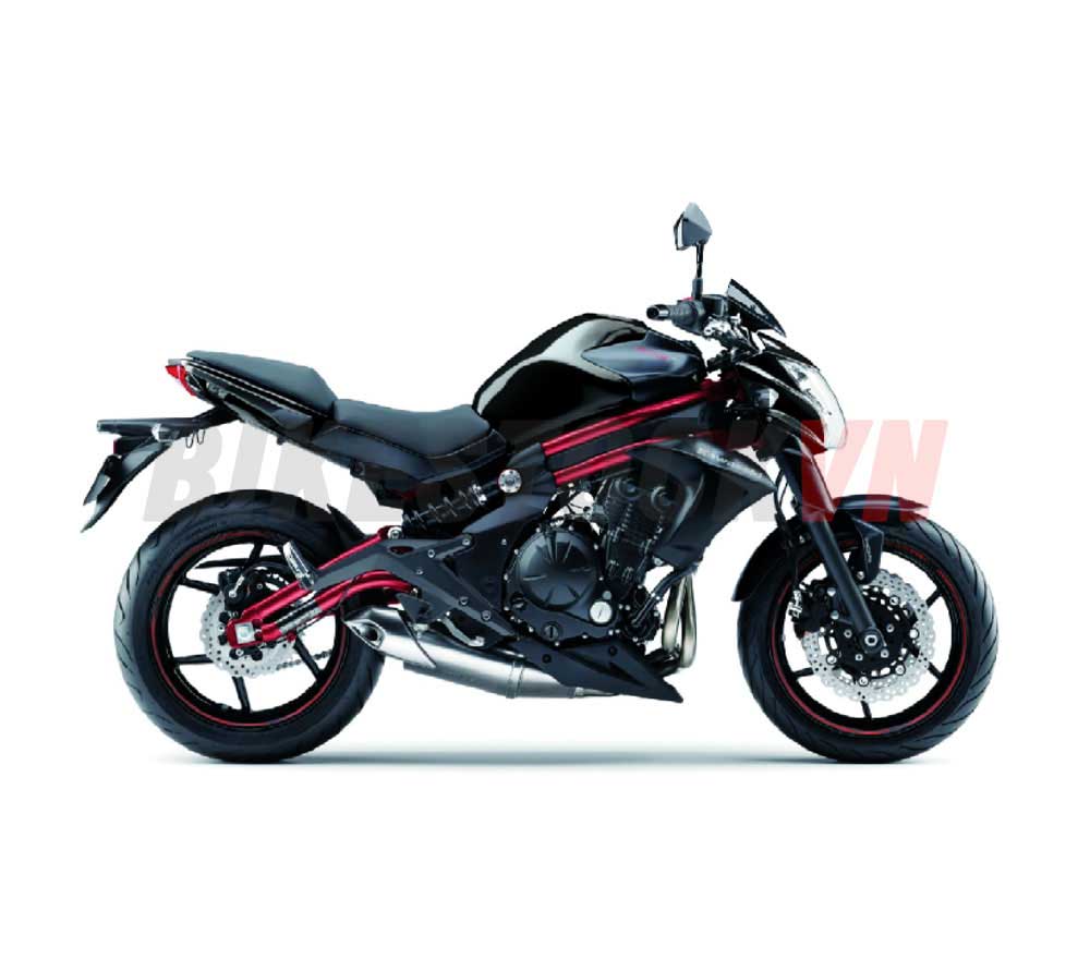 ER650FFFA METALLIC SPARK BLACK(660)