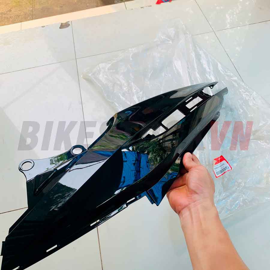 ỐP HÔNG PHẢI AIRBLADE110 FI MÀU ĐEN